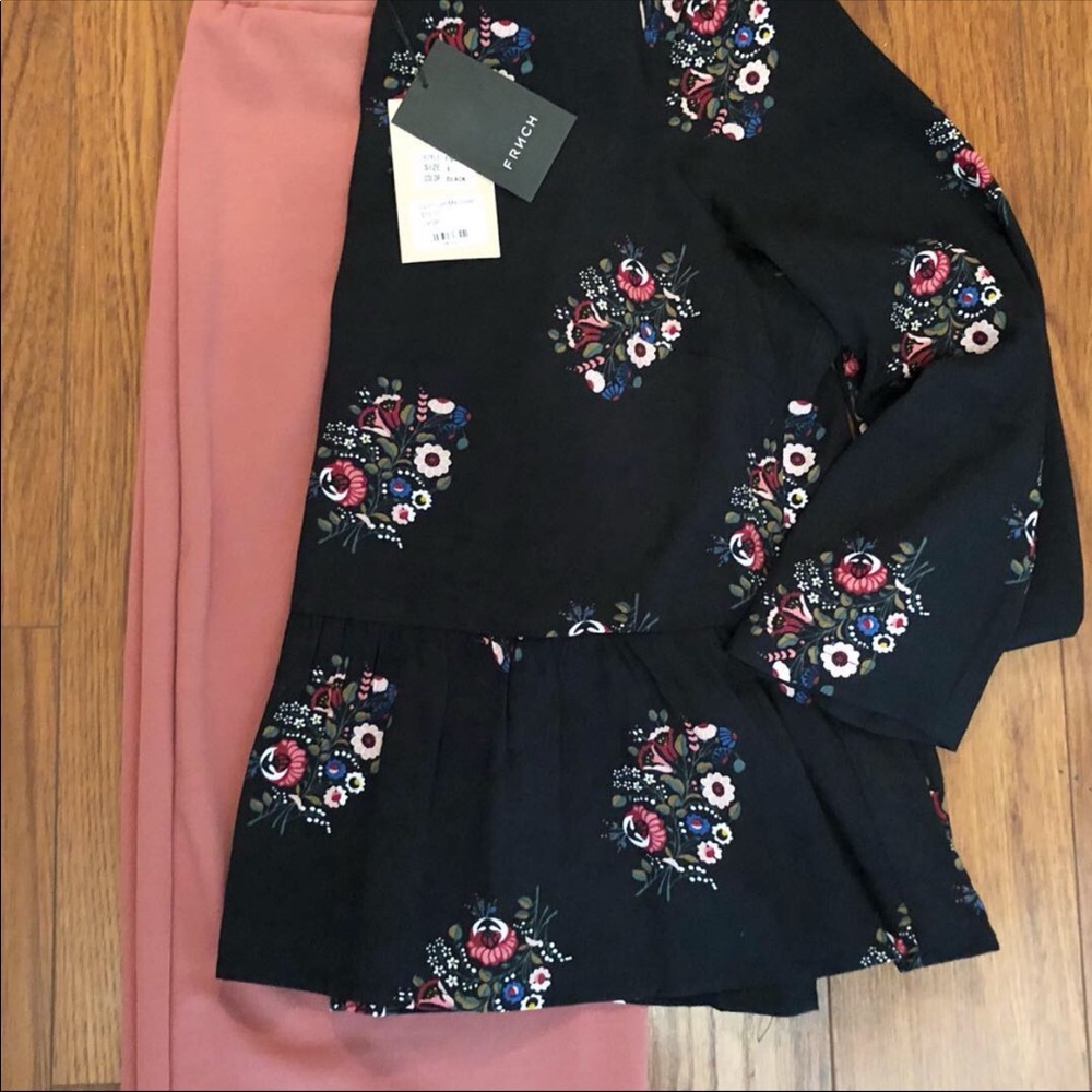 *~ NWT FRNCH TOP SIZE LARGE~*